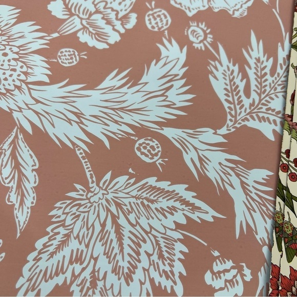 - NEW Polymailers 100 (10x13) Self Sealing Florals - Picture 2 of 4